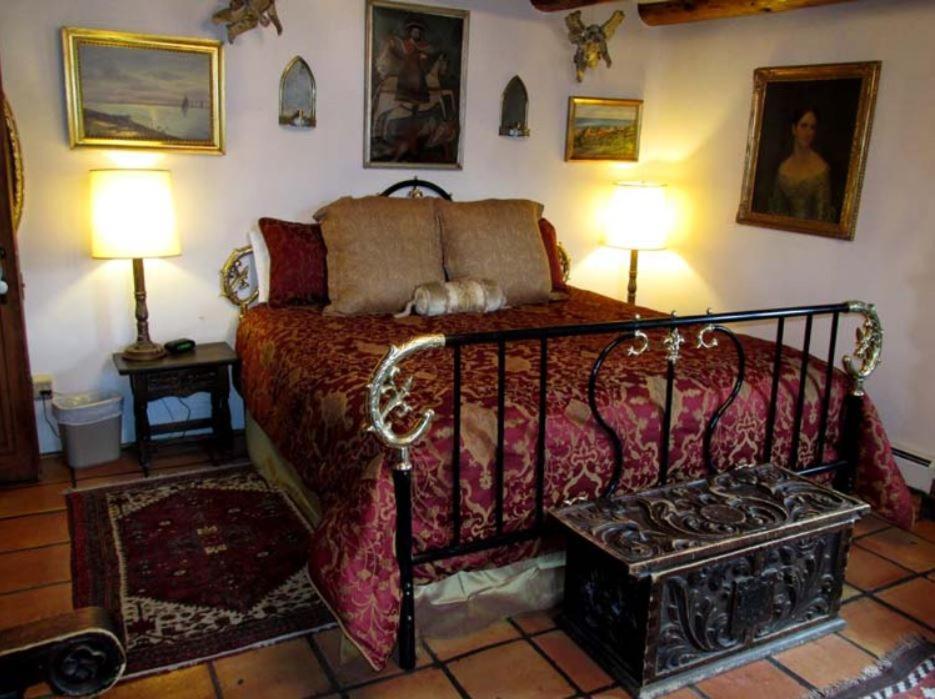 La Dona Luz Inn An Historic B&B Taos Luaran gambar
