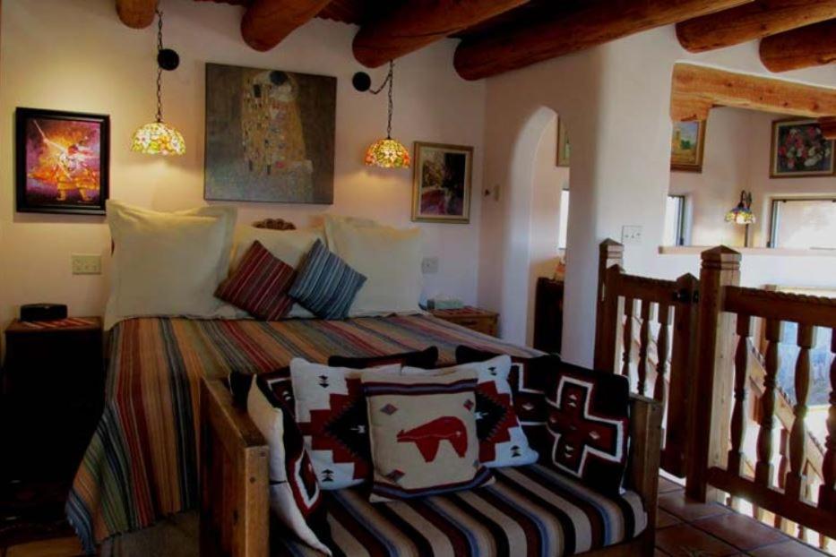 La Dona Luz Inn An Historic B&B Taos Luaran gambar